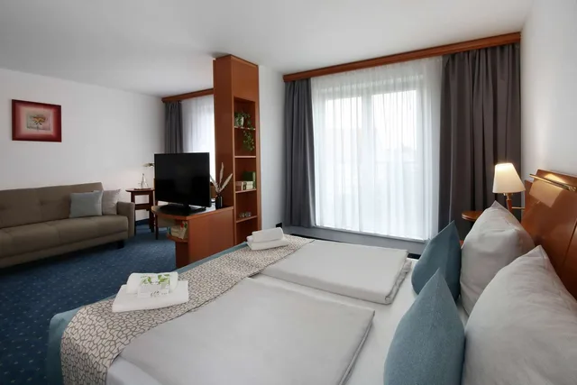 جناح جونيور بسرير مزدوج بمنطقة جلوس، Best Western Hotel Halle-Merseburg 2/4