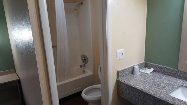غرفة بسريرين مزدوجين للمدخنين، Mentor Home Inn & Suites 3/3