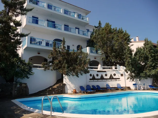 Daidalos Hotel, Chios 2/27