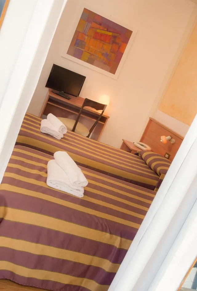 غرفة ثلاثية بشرفة، Hotel Azzorre Antille 2/3