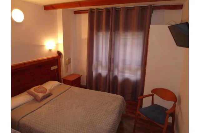 غرفة رباعية، Hotel Merino 1/2