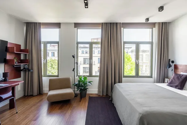 غرفة سوبيريور بسرير كينج، Boutique Hotel Maison Emile 4/10