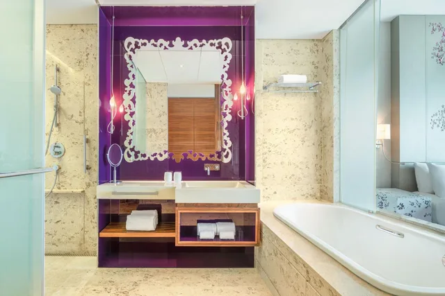 Guest Room, W Singapore Sentosa Cove 7/7
