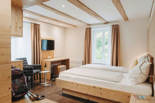 Standard, Twin Beds, Boutique Hotel Waldegg Horw 4/9