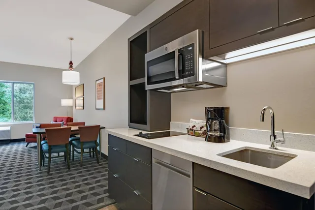 استوديو بسريرين كوين بحوض استحمام لذوي الإعاقة، TownePlace Suites by Marriott Lima 8/9