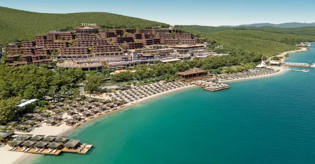 Room, Pool View, Titanic Luxury Collection Bodrum 2/2