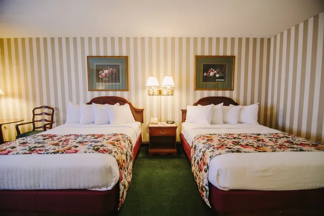 Standard, 2 Queen Beds, No View, Bayshore Resort 9/10