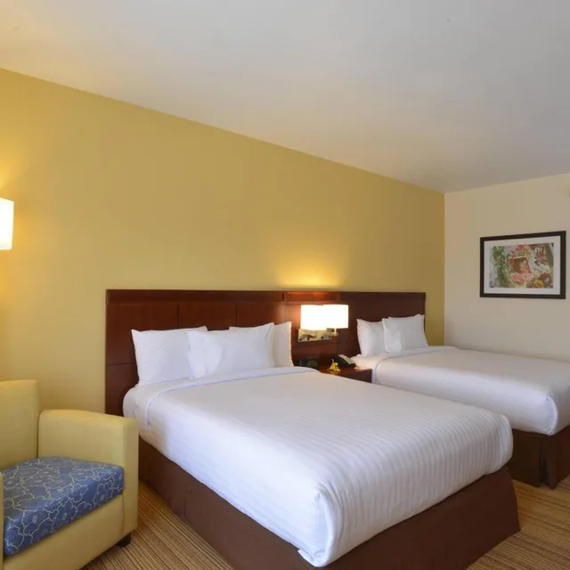 غرفة بسريرين كوين بإطلالة على المدينة، Courtyard Toluca Tollocan 1/6