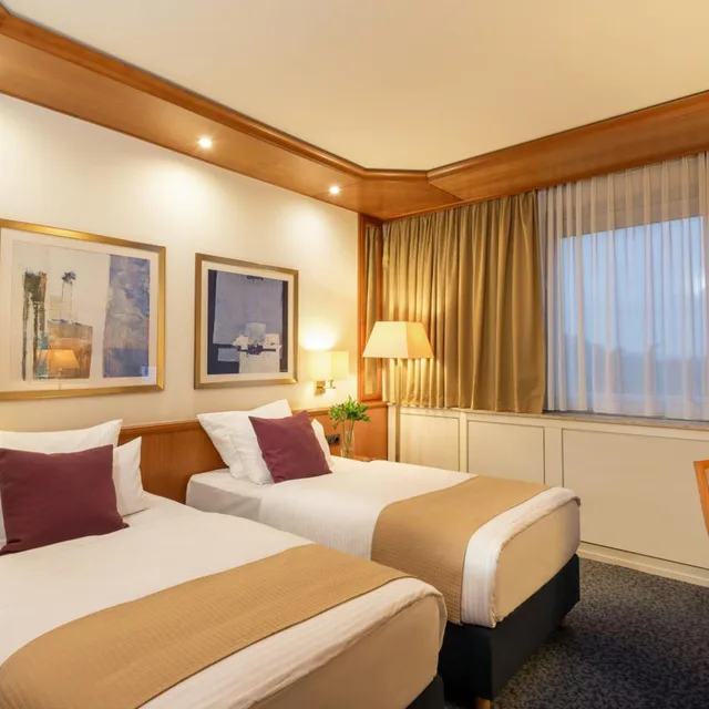 Comfort, Single, Leonardo Hotel Frankfurt City South 2/8