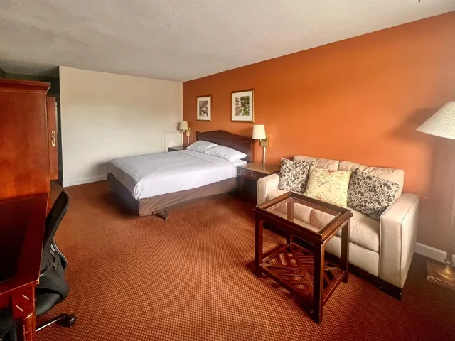 Room, King Bed, Smoking, Motel6 Culpeper, VA 4/10
