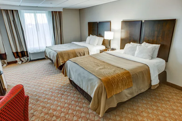 غرفة سوبيريور بسريرين كوين، Comfort Inn & Suites Triadelphia - Wheeling 5/10