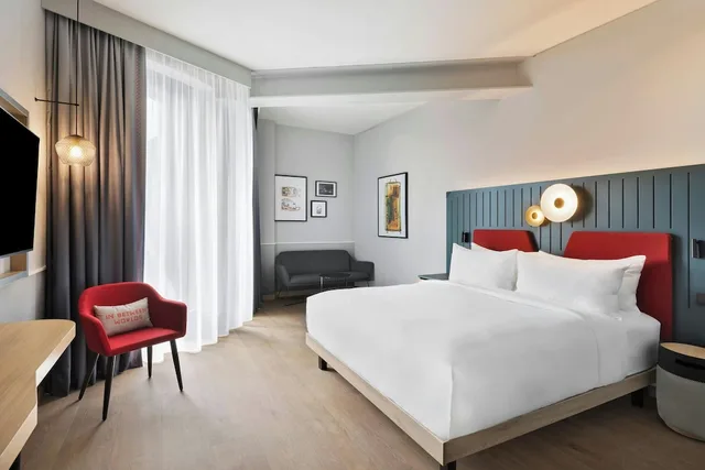 جناح جونيور بسرير كينج بإطلالة على الفناء، The Passenger, a Tribute Portfolio Hotel 1/3