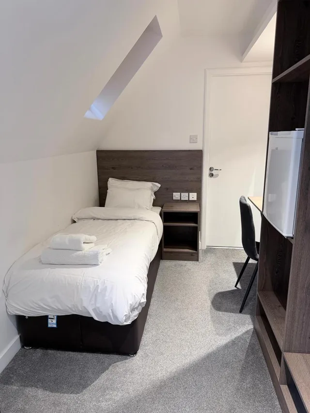 غرفة قياسية مفردة، OYO The Manor Park Hotel 1/5