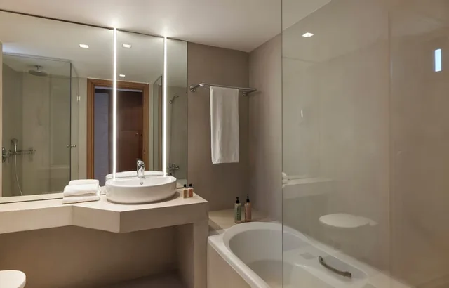 Loft, Suite, King Bed, Beach Front، APHI KALLI Resort 1/2