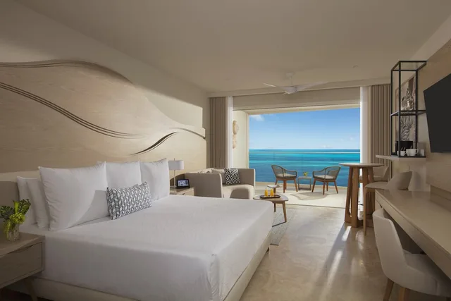 Live Big, Xcelerate, Junior Suite, King Bed, Ocean Front، BREATHLESS CANCUN SOUL RESORT AND SPA 1/7