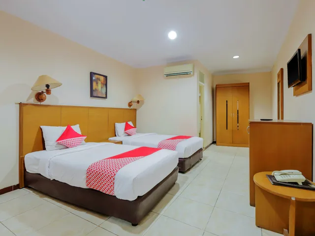 غرفة قياسية بسريرين منفصلين، Hotel Kalisma 3/4