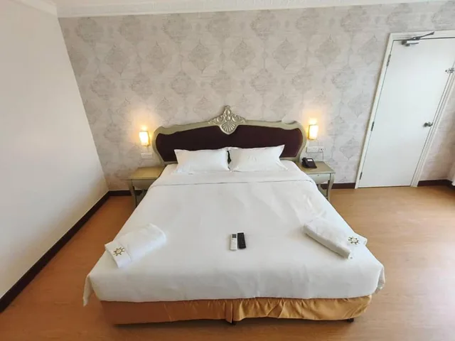 غرفة سوبيريور بسرير كينج، RC Hotel 1/3