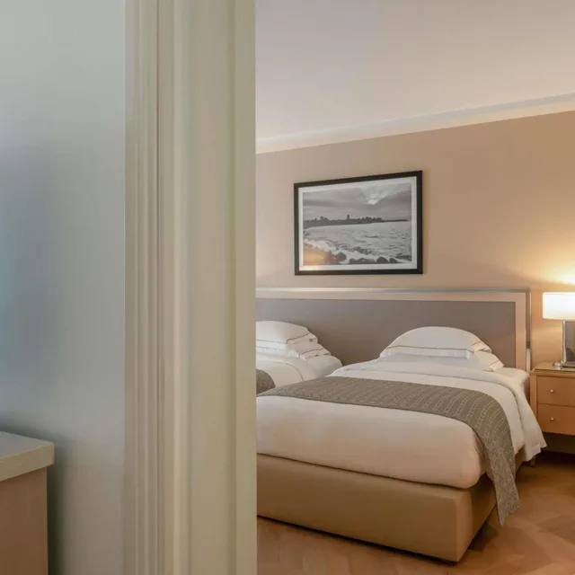 غرفة متصلة عائلية، Movenpick Hotel Beirut 3/10