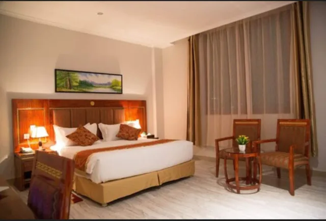 جناح تنفيذي بسرير كينج، Tiffany Diamond Hotel Makunganya Street 5/10