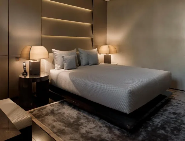 جناح جونيور بشرفة، Armani Hotel Milano 3/4