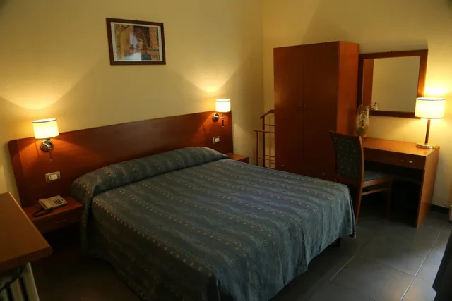 غرفة أساسية بسرير مزدوج أو سريرين منفصلين، Hotel Nettuno 1/3
