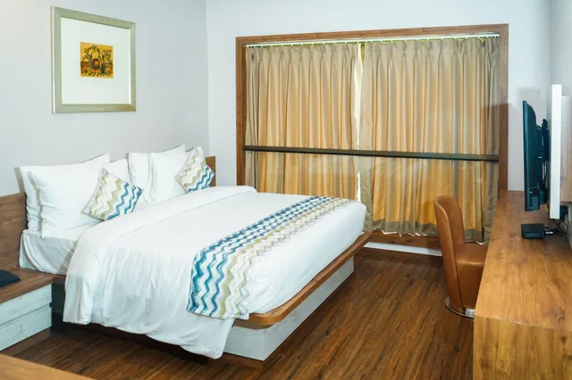 غرفة بريميوم تنفيذية بسرير كينج، Nest Beacon Hotel Daman 2/3