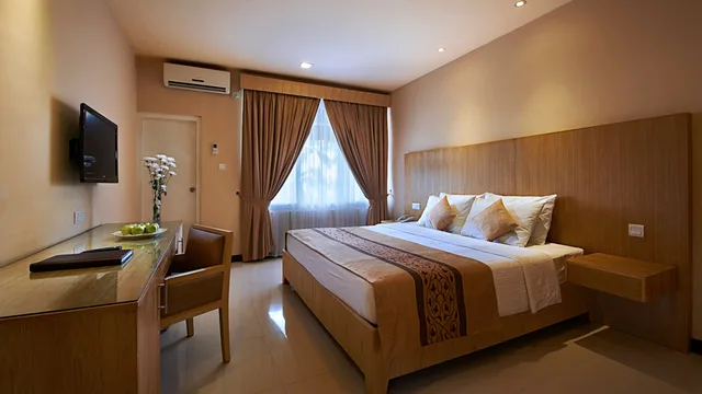 غرفة ديلوكس بسرير كينج، Berjaya Hotel Colombo 1/2
