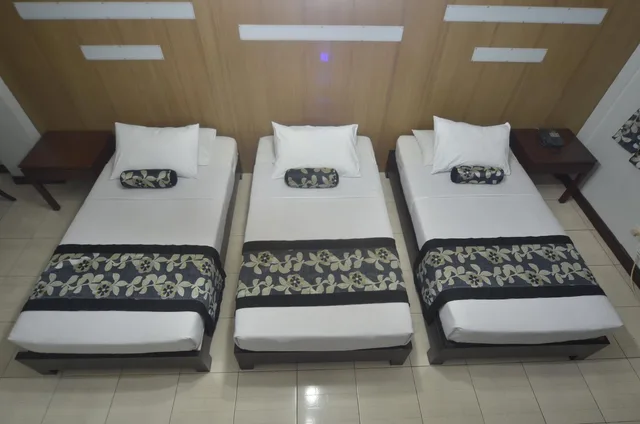 Standard, Triple, Jupiter Suites 6/10
