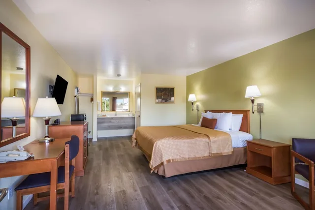 غرفة بسرير كينج، Americas Best Value Inn-Santa Rosa 1/4