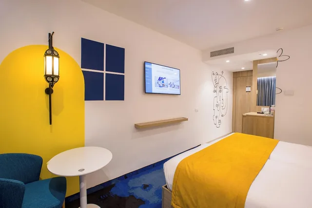 Renovated, Executive, Twin Beds, Queen Bed، Carlton 10/10