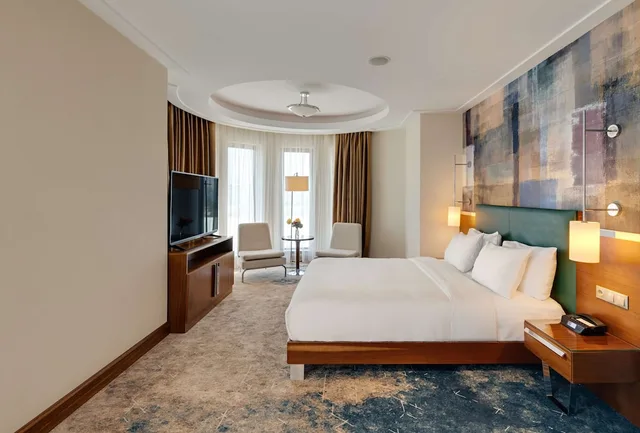 غرفة ركنية بسرير مزدوج بإطلالة على البحيرة، Doubletree By Hilton Hotel Van 3/10