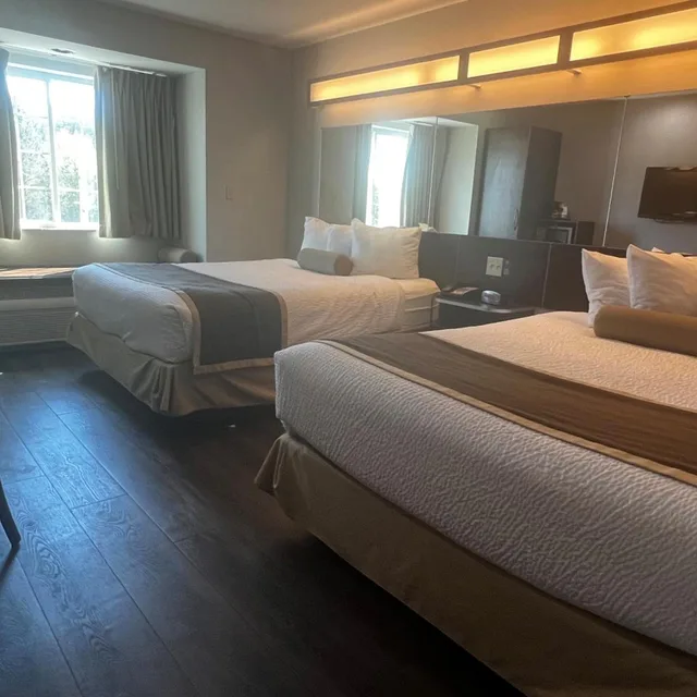 غرفة بسريرين كوين لذوي الإعاقة، Microtel Inn and Suites By Wyndham Pearl River /Slidell 8/10