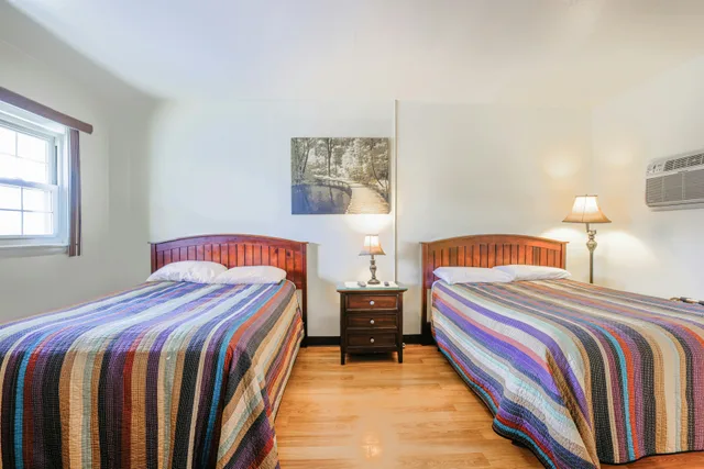 غرفة بسريرين مزدوجين لغير المدخنين، Cadiz Motel by OYO on route 250 2/8