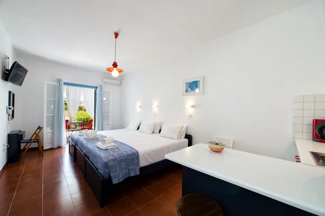 استوديو ديلوكس بسريرين منفصلين مع أريكة، Fivos Apartments 3/4