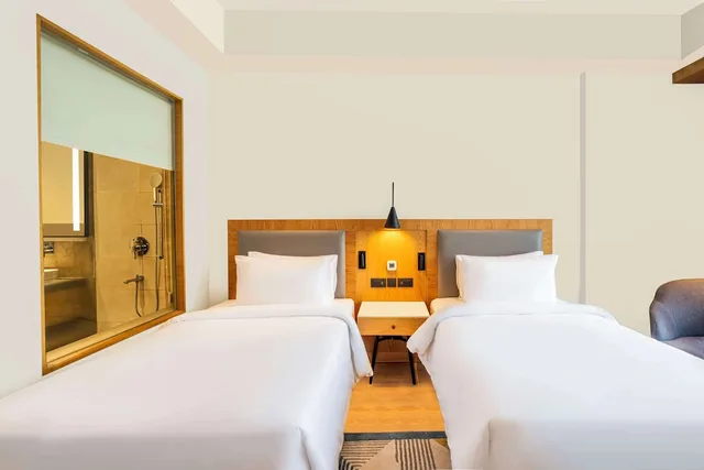 Premium, Temple View، Radisson Hotel Vrindavan 1/4