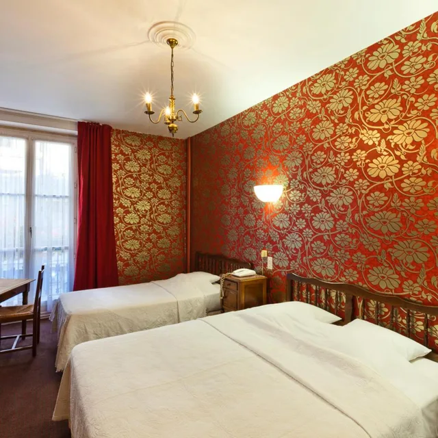 غرفة ثلاثية، Hôtel Du Nord 1/10