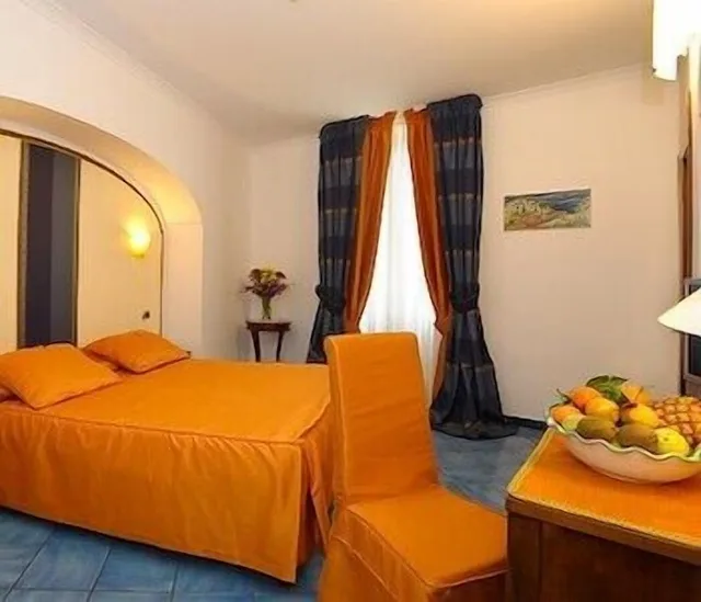 غرفة سوبيريور بسرير مزدوج، HOTEL FLORIDIANA 4/9