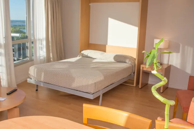 جناح بسرير مزدوج مع أريكة، Maran Suites And Towers 1/2