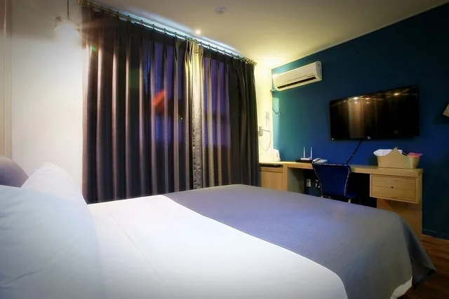 غرفة ديلوكس بسرير مزدوج، Chuncheon Urbane Hotel 1/10