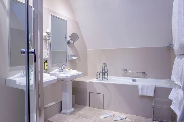 Luxury, Chateau de Montreuil - Hotel Restaurant - Montreuil sur Mer 5/5