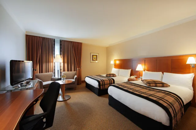 غرفة بسريرين مزدوجين، Crowne Plaza Brussels Airport 1/4