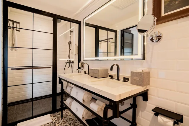 Junior Suite, Hotel La Compania In The Unbound Collection By Hyatt 7/9