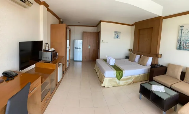 غرفة سوبيريور بسرير مزدوج أو سريرين منفصلين بإطلالة على البحر، Seaview Hotel Sriracha 7/10