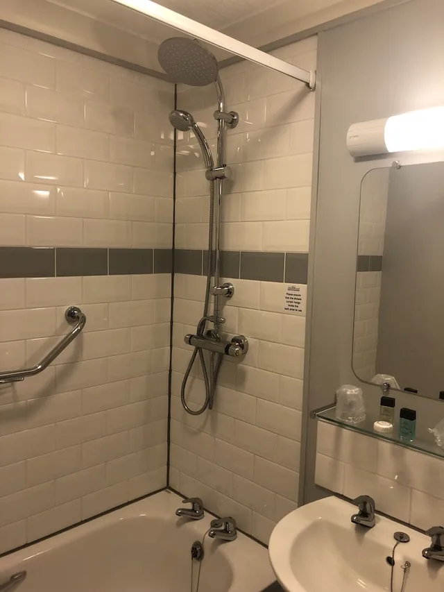 غرفة قياسية بسرير كينج بإطلالة على البحر، New Holmwood Hotel 4/4