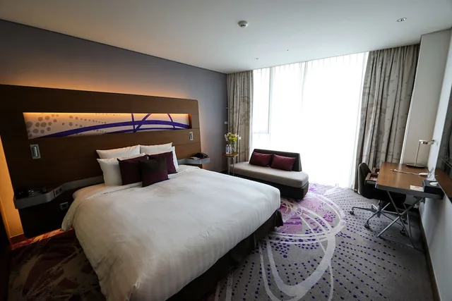 غرفة سوبيريور بسرير كينج، Novotel Ambassador Suwon 3/9