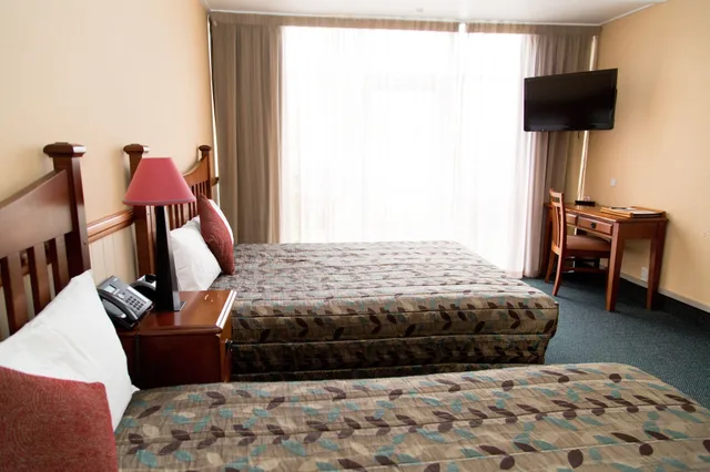 غرفة قياسية بسرير كوين وسرير فردي، Hotel Ashburton 3/4