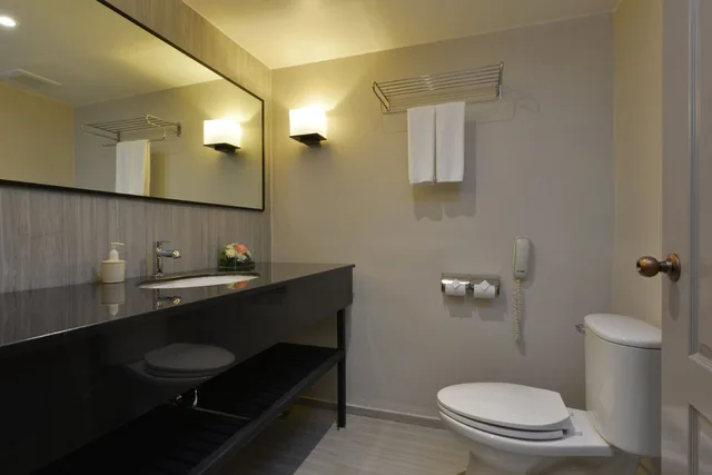جناح بسريرين منفصلين بغرفتي نوم، Tinidee Hotel Bangkok Golf Club 4/4