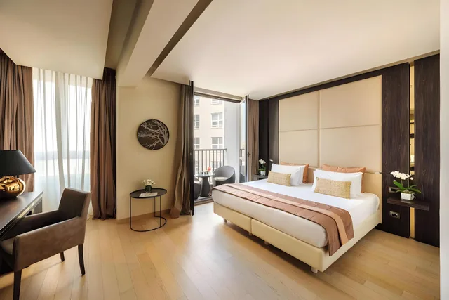 غرفة حصرية، Hotel The Square Milano Duomo 1/1