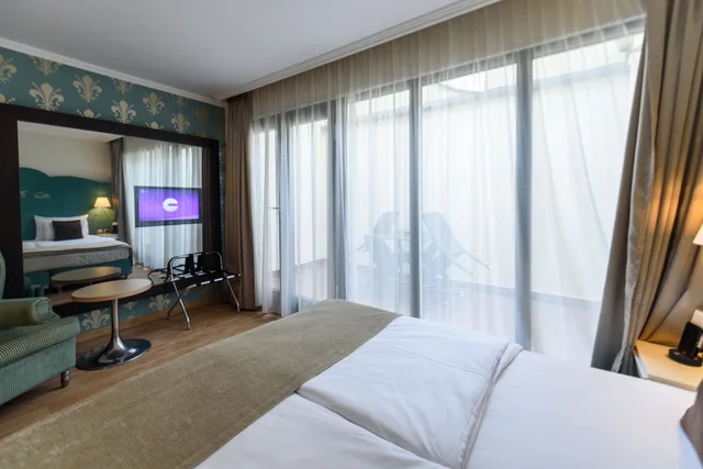 Deluxe Plus Double Room، La Prima Fashion Hotel Budapest 2/9