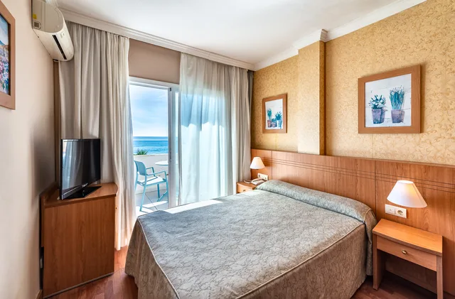غرفة بسرير مزدوج بإطلالة على البحر، Hotel Santa Rosa 2/3